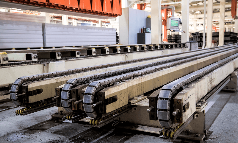 Mașină combinată cu lanț